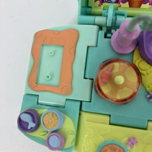 Hasbro 2006 Littlest Pet Shop Teeniest Tiniest Pop Up Mini Play Set LPS Blue Toy - Picture 9 of 10